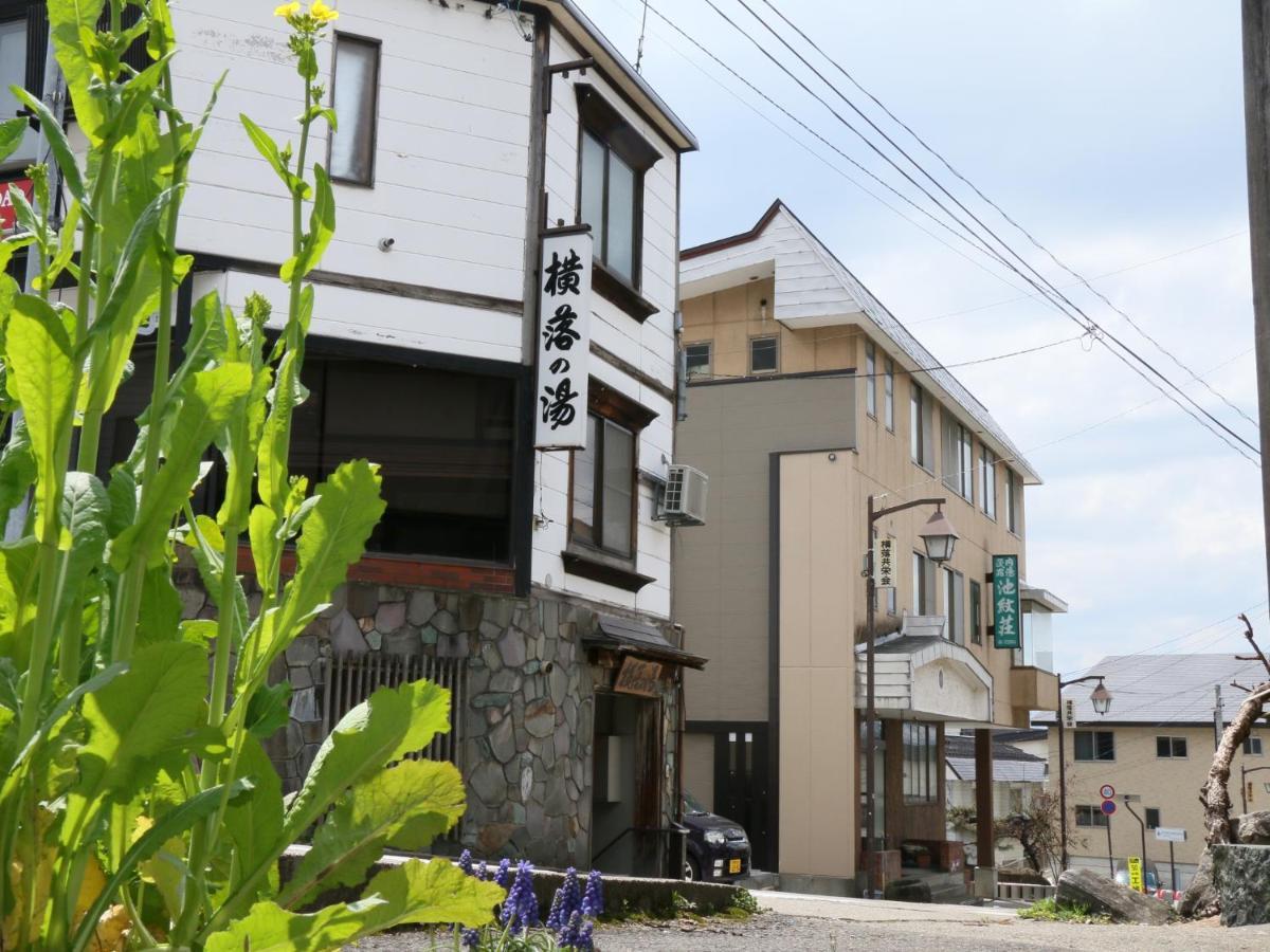 Hotel Kawatatsu à Nozawaonsen Extérieur photo