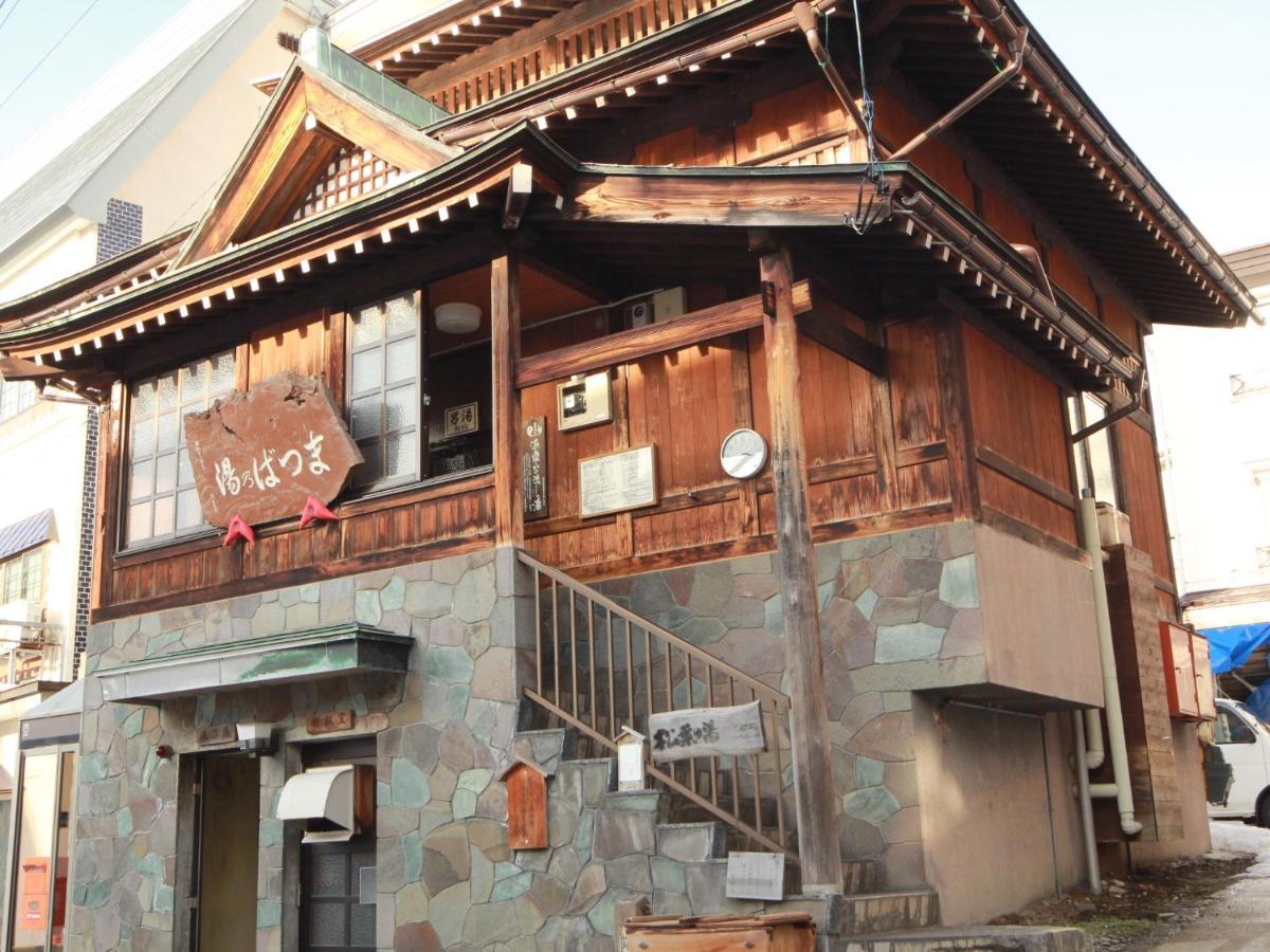 Hotel Kawatatsu à Nozawaonsen Extérieur photo